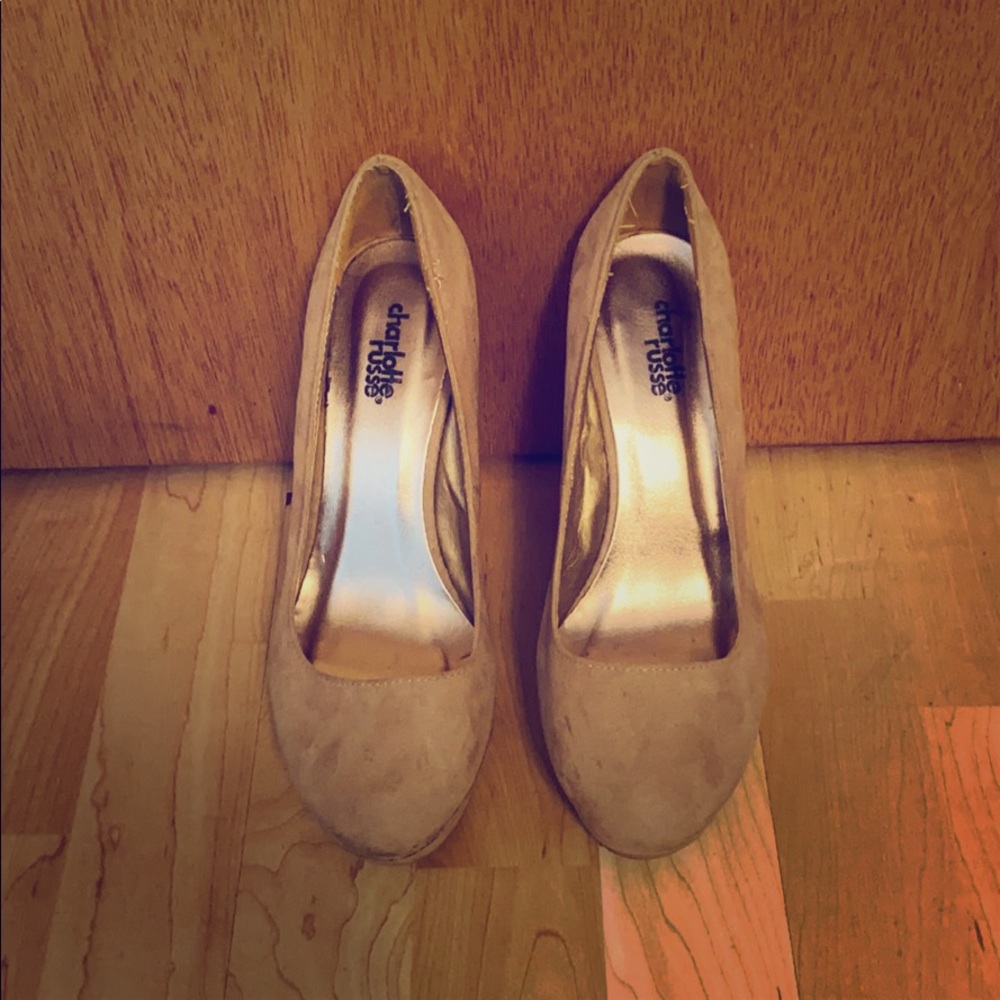 Beige platforms